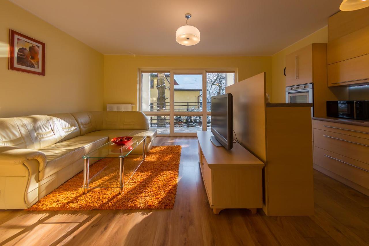 Komfortowy Apartament W Centrum Ustronia Экстерьер фото